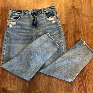 Curvy fit AE mom jeans